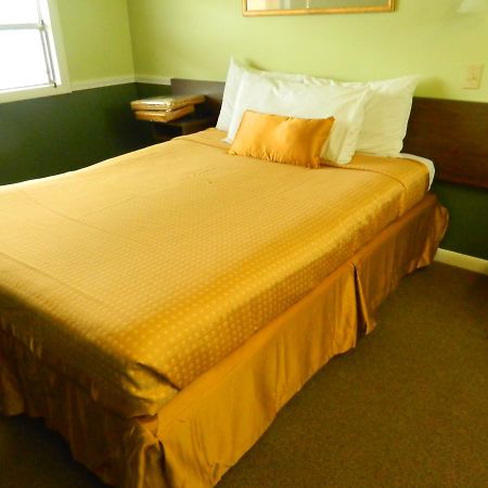 Country Motor Inn Livingston Exterior foto