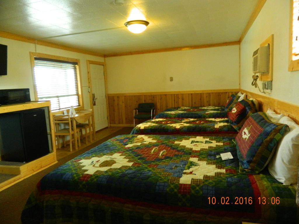 Country Motor Inn Livingston Exterior foto
