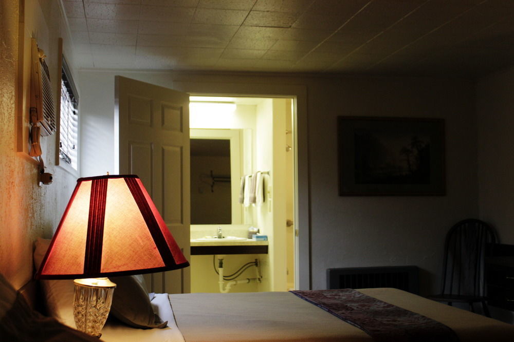 Country Motor Inn Livingston Exterior foto