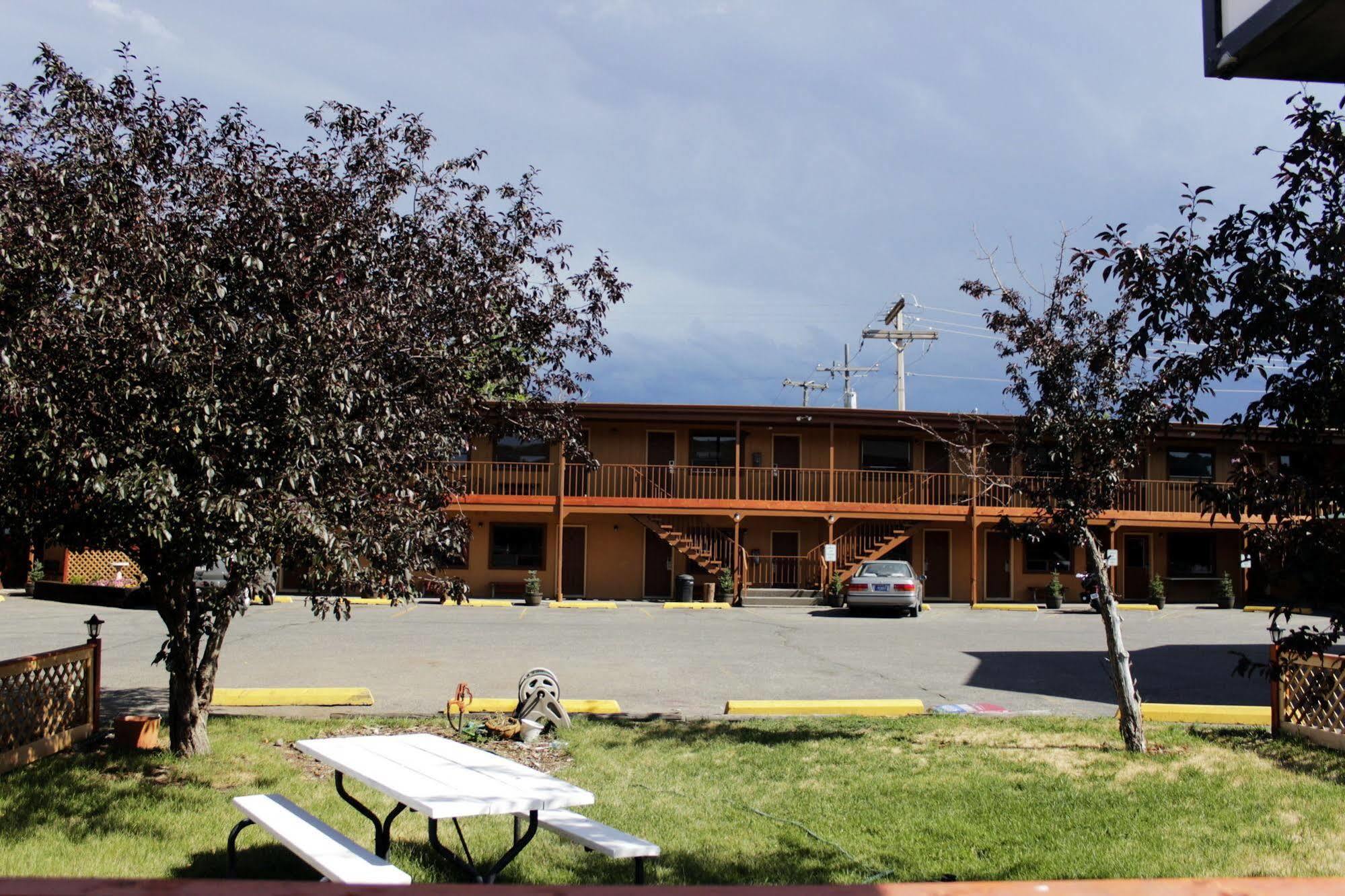 Country Motor Inn Livingston Exterior foto